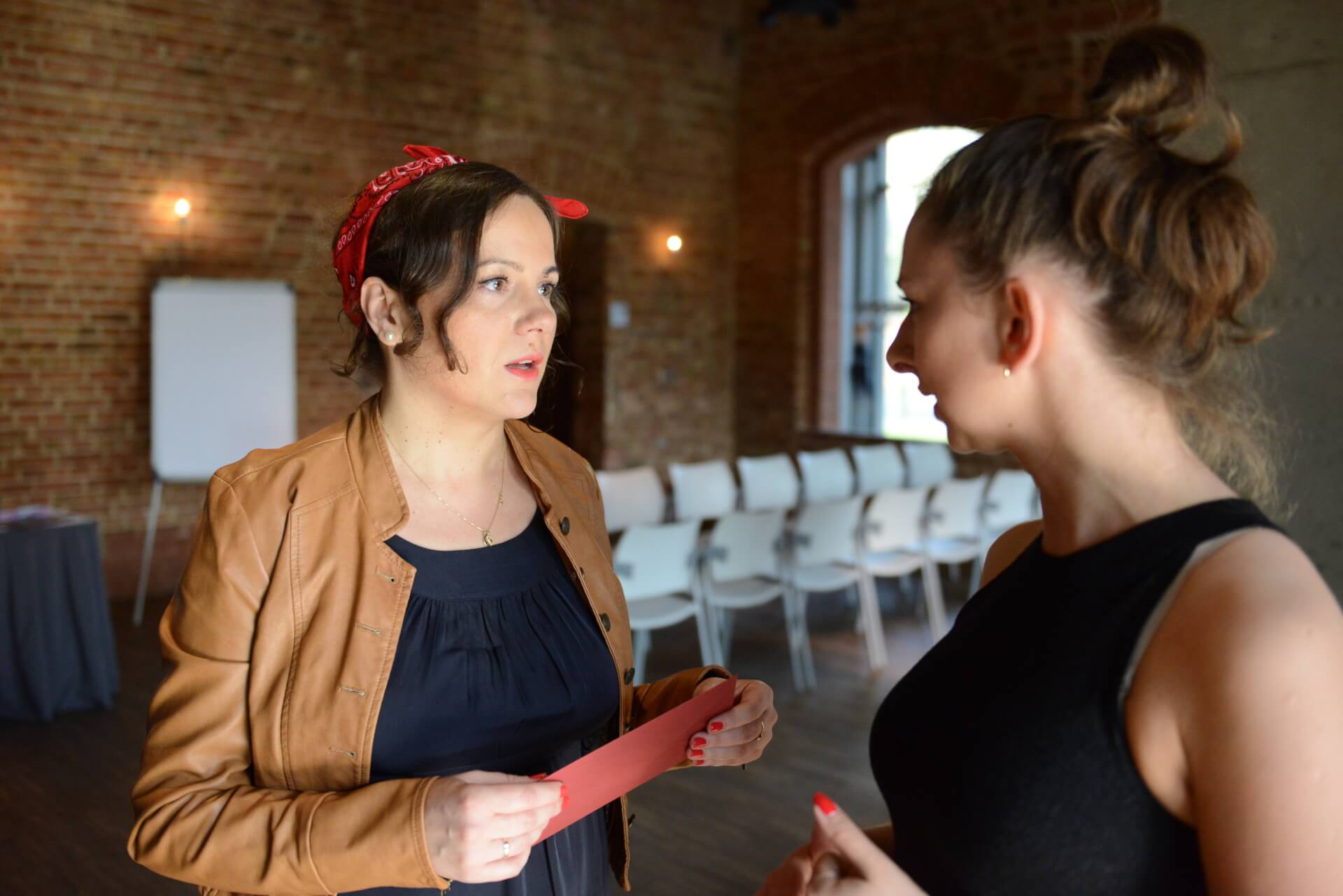 Jak wywierać wpływ na innych Poznaj trzy techniki, dzięki którym poprawisz swoje wyniki w sprzedaży